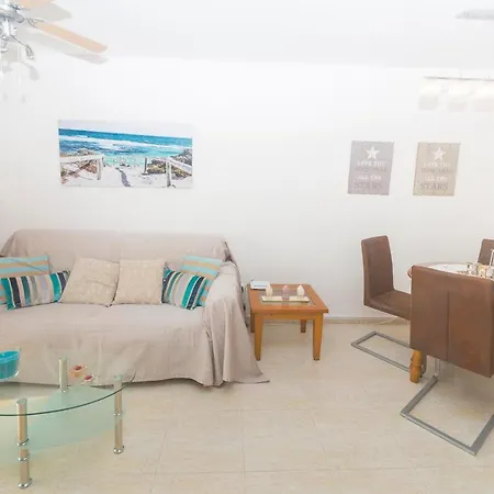 Coral Beach 317B - Apartment On The Beach, Calpe * 卡尔佩