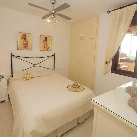 Coral Beach 317B - Apartment On The Beach, Calpe *