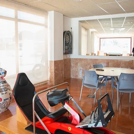 Coral Beach 317B - Apartment On The Beach, Calpe Appartamento